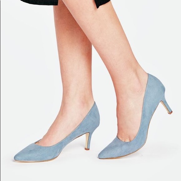 BRAND NEW IN BOX Magenta Faux Suede Pointed Pumps - Picture 5 of 6